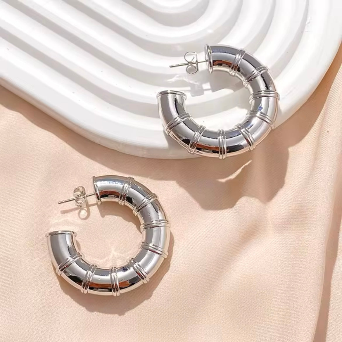 Chunky Silver Bamboo Hoop Earrings – Bold & Unique