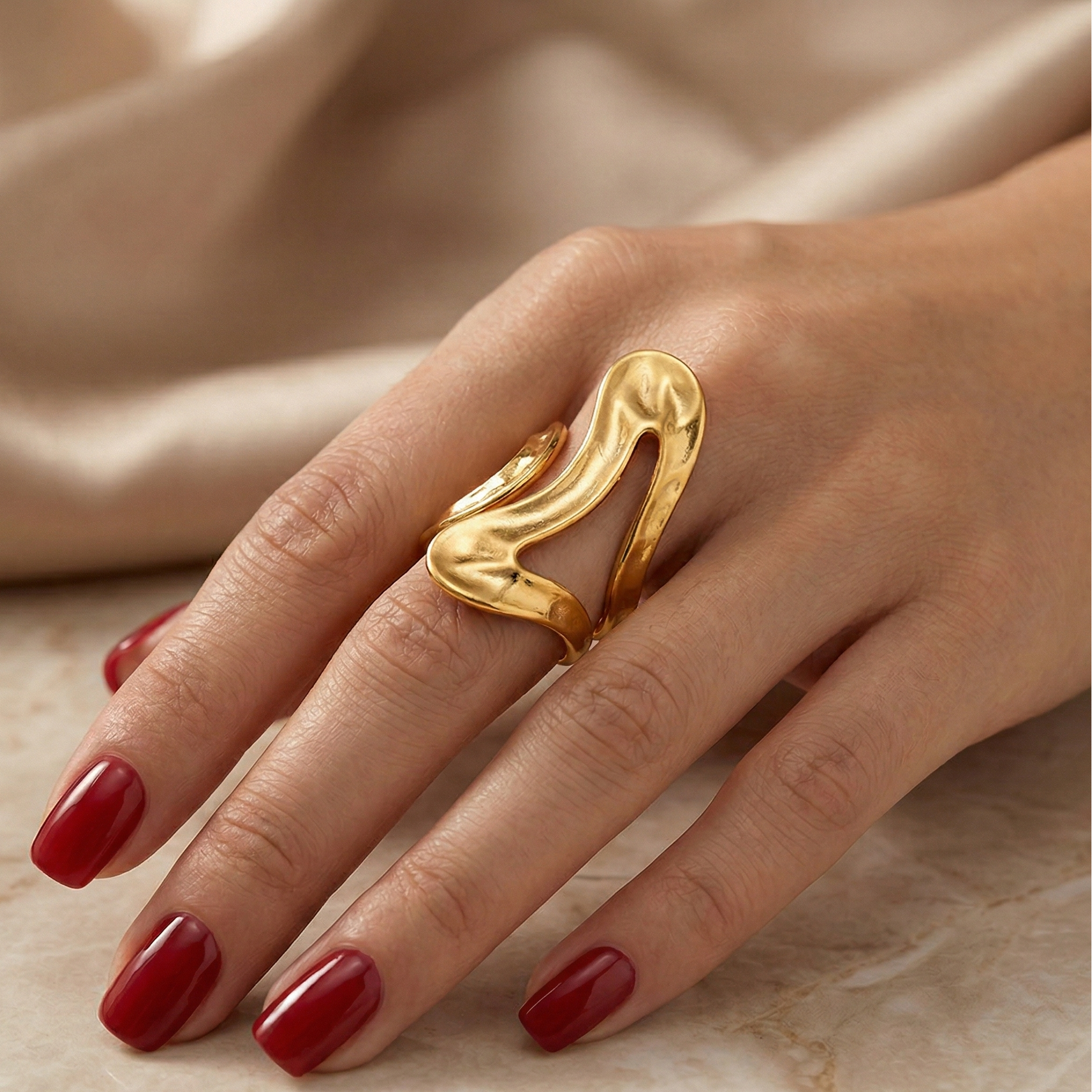 Abstract Molten Wrap Ring – Golden Fluidity