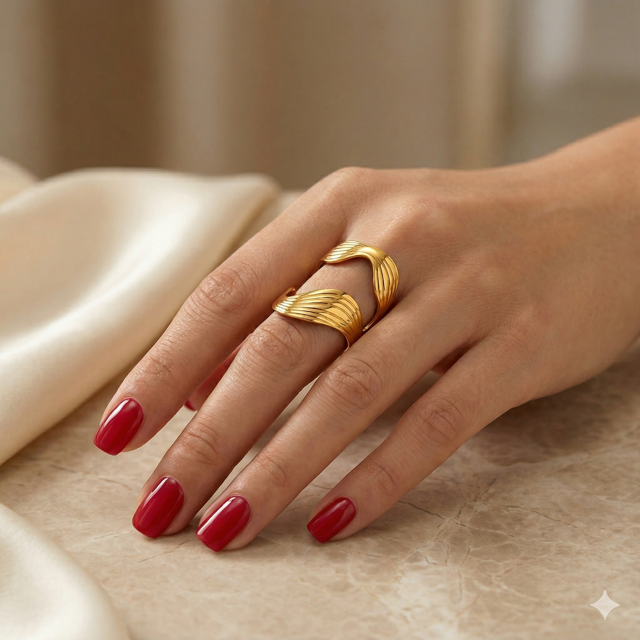 Sculptural Fluted Wave Ring – Golden Horizon