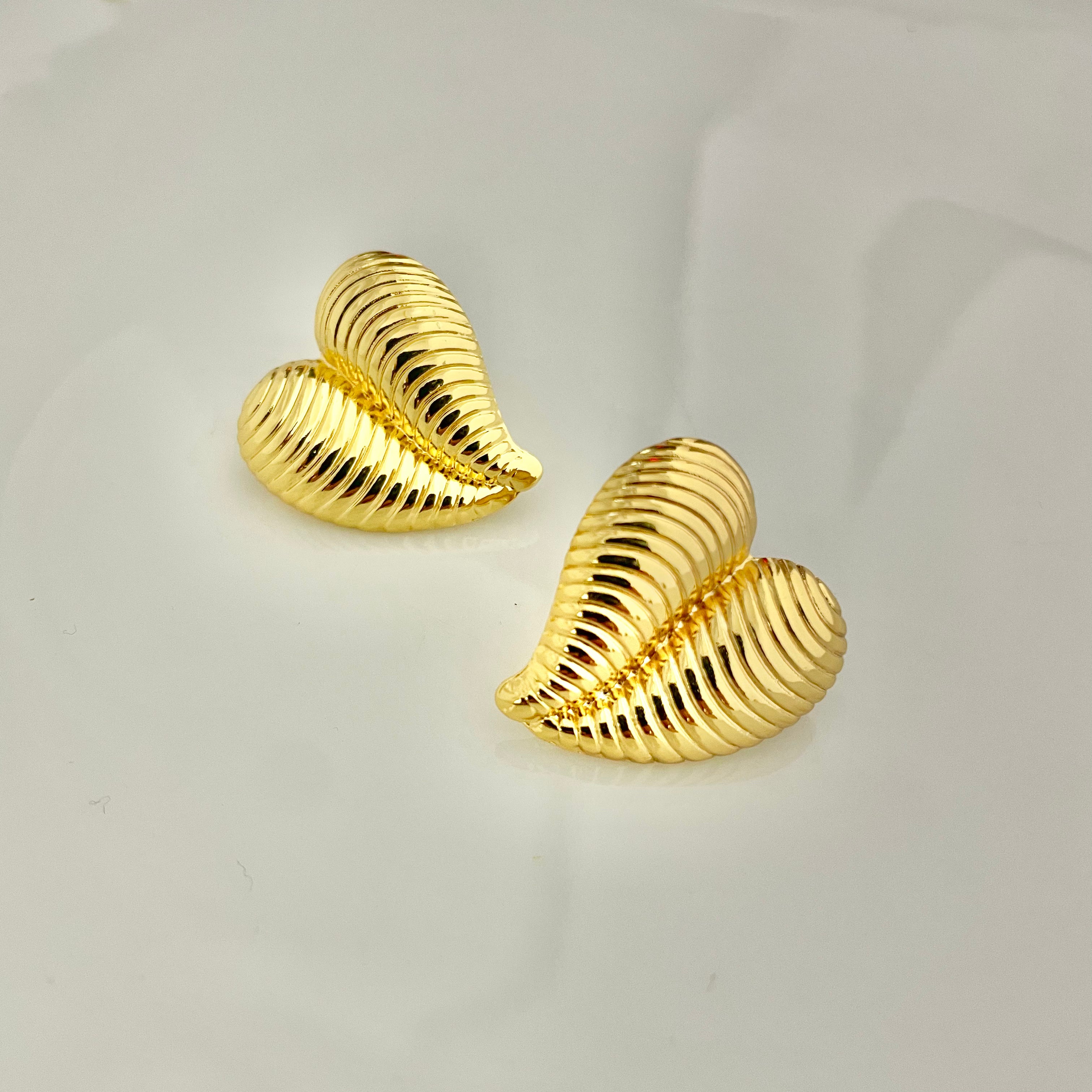 Golden Heart Seashell Stud Earrings – Stainless Steel