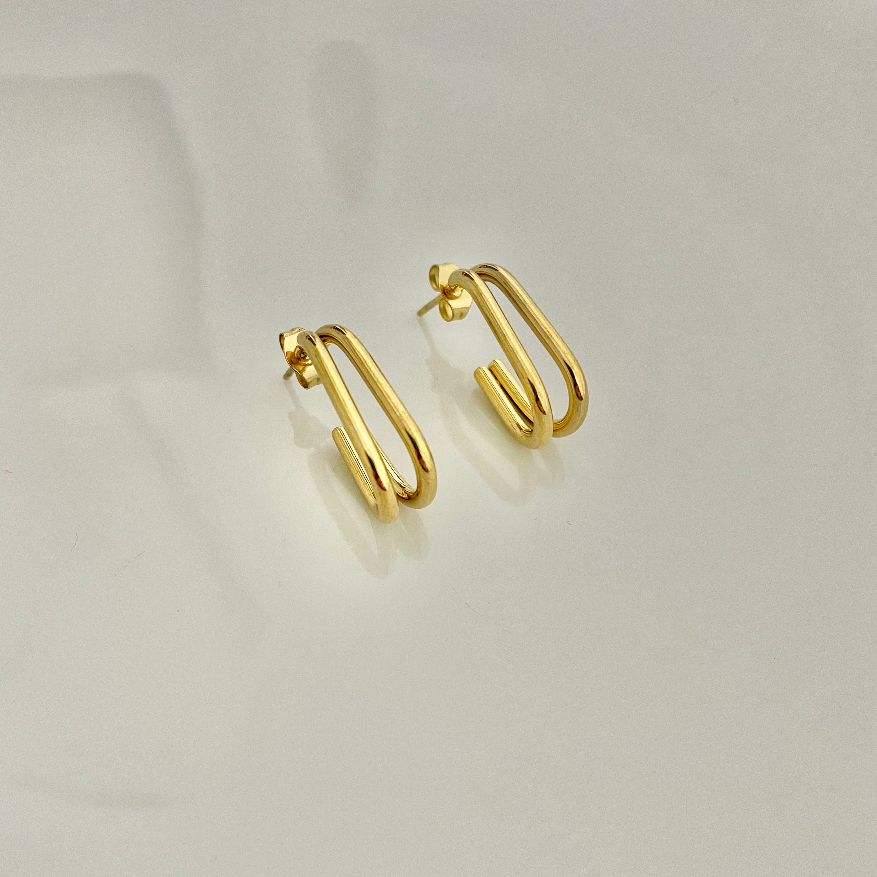 Minimalist Double Loop Gold Earrings – Modern Stainless Steel Design
