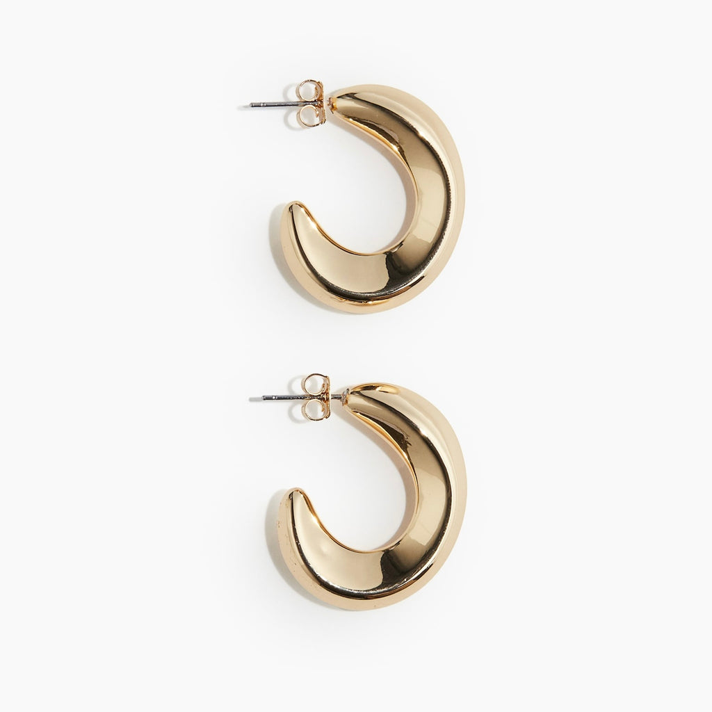Bold Gold Crescent Hoop Earrings – Sleek &amp; Modern
