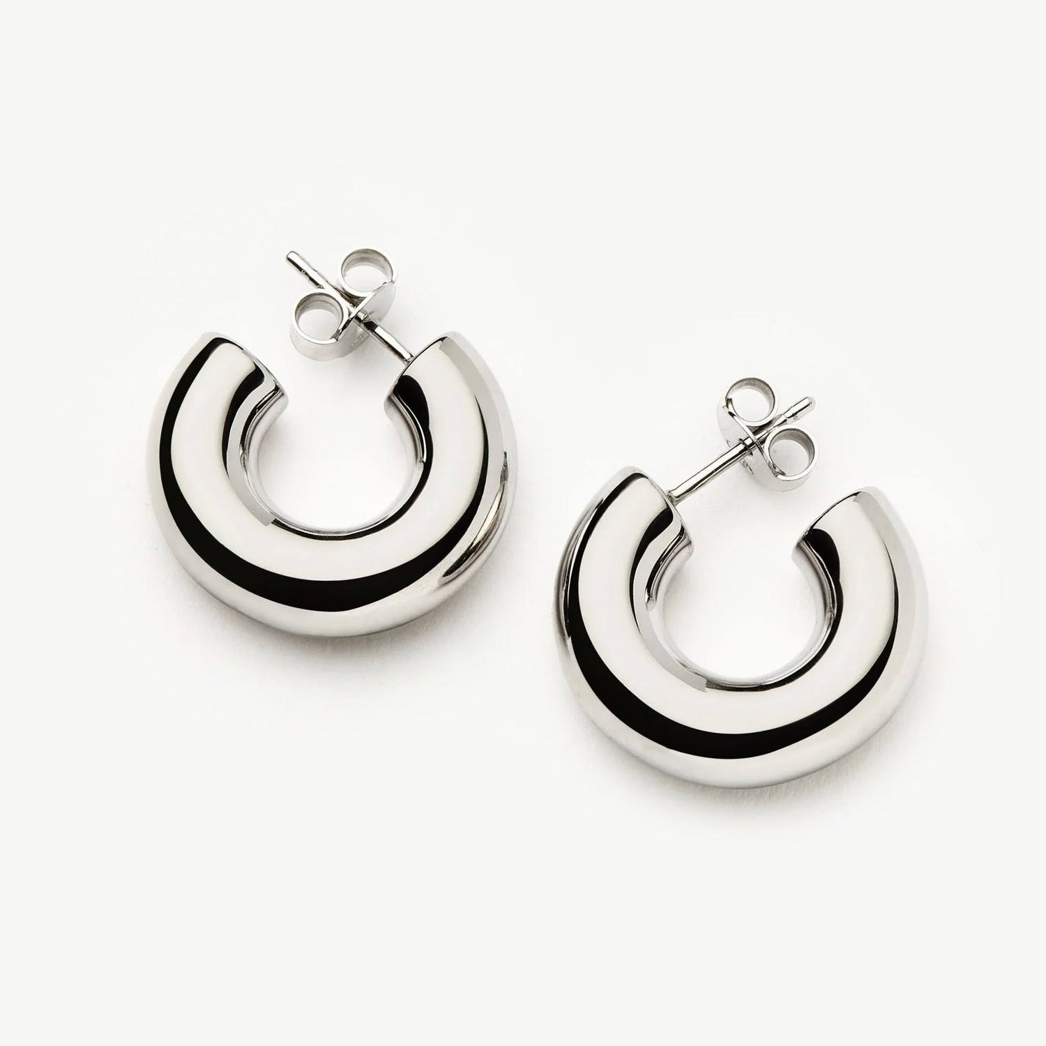 Bold Silver Chunky Hoop Earrings – Classic Meets Contemporary