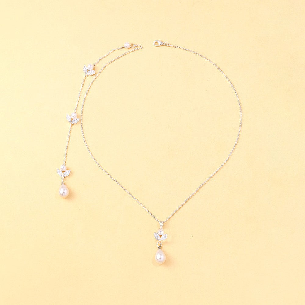 Botanical Pearl Backchain – Romantic Elegance