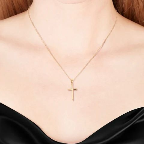 Classic Gold Cross Pendant Necklace – Symbolic Simplicity
