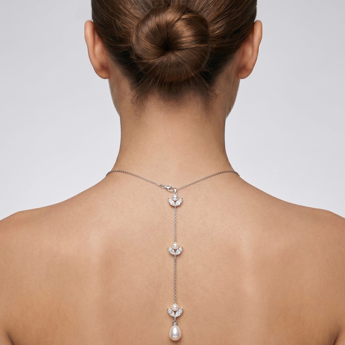 Botanical Pearl Backchain – Romantic Elegance