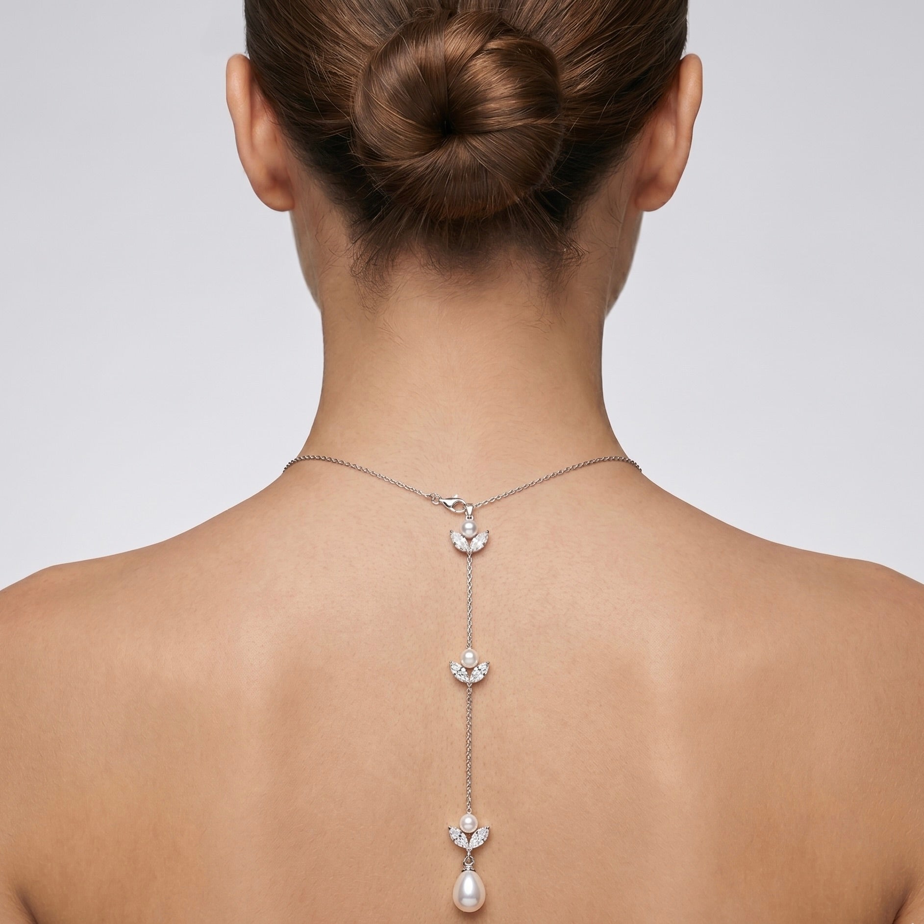 Botanical Pearl Backchain – Romantic Elegance